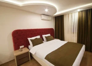 Urgently Short term rent 3-room apartment in Batumi