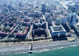Сдается посуточно 3-комнатная квартира в Батуми