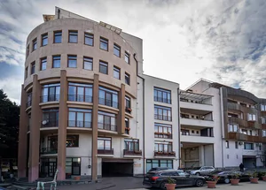 Urgently For rent 3-room apartment in Vake, in Tbilisi
