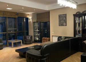 For sale 5-room apartment in Vake, in Tbilisi