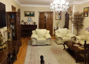 For sale 6-room apartment in Tbilisi