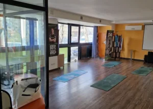 For rent 250 m² სავაჭრო ფართი on Saburtalo, in Tbilisi