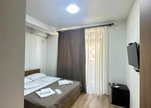 Urgently For rent 250 m² სასტუმრო on Saburtalo, in Tbilisi