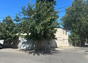 For sale 12-room house in Isani, in Tbilisi