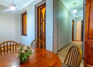 Продается 4-комнатная квартира в Кутаиси