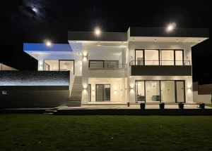 For sale 10-room house in Saguramo