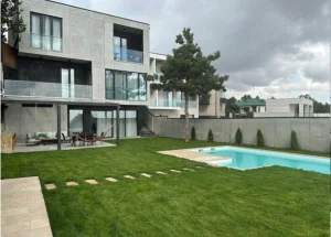 Urgently For rent 5-room house in Bagebi, in Tbilisi