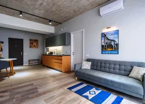 Urgently For sale 2-room apartment in Vake, in Tbilisi