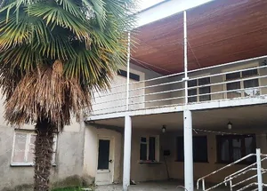 Urgently For sale 18-room house in Gurjaani