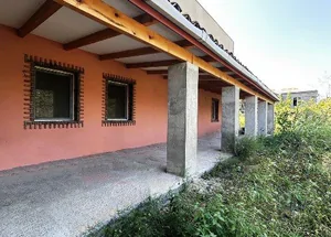 Urgently For sale 400 m² Hotel in Telavi