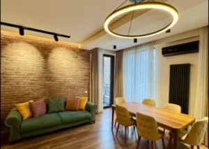 Urgently For rent 4-room apartment in Vake, in Tbilisi
