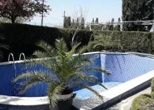 For rent 6-room country house in Tserovani