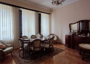 For sale 4-room house in Kutaisi
