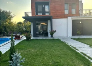 Urgently For rent 5-room house in Saguramo