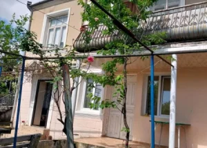 For sale 10-room house in Tskaltubo