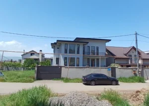 Urgently For sale 8-room house in Tbilisi sea, in Tbilisi