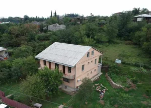 For sale 8-room house in Tskaltubo