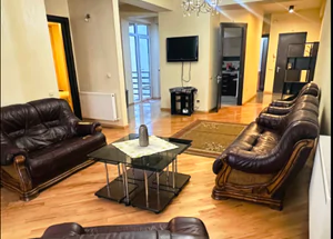 Urgently For rent 3-room apartment in Vake, in Tbilisi