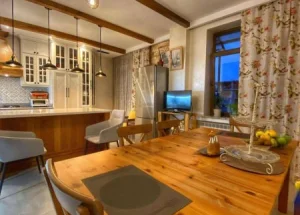 სასწრაფოდ ქირავდება ოთხ ოთახიანი ბინა ბათუმში