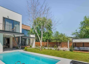 For sale 5-room house in Tbilisi