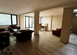 Urgently For rent 150 m² ოფისი on Saburtalo, in Tbilisi