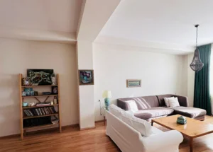 For sale 3-room apartment on Mtatsminda, in Tbilisi