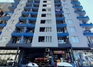 Urgently For rent 3-room apartment in Batumi