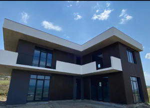 Срочно Продается 7-комнатная дом в Церовани