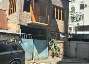 იყიდება ხუთ ოთახიანი კერძო სახლი საბურთალოზე, თბილისში