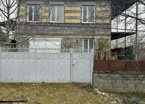 Urgently For sale 5-room house in Tetritskaro