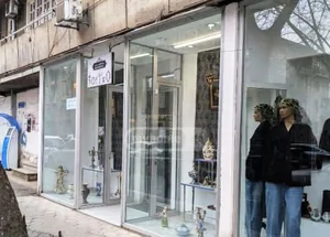 Urgently For rent 80 m² Retail real estate in Vake, in Tbili