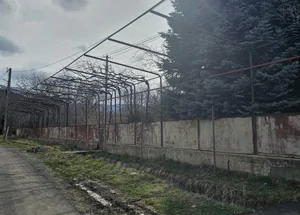 For sale 9-room house in Gori