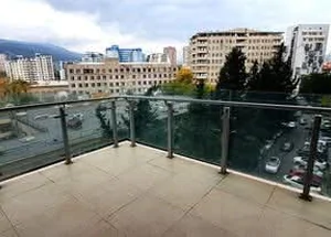 Срочно Продается 3-комнатная квартира на Сабуртало, в Тбилис