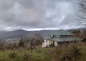 For sale 19-room house in Tkibuli
