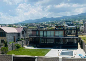 For sale 6-room house in Saguramo