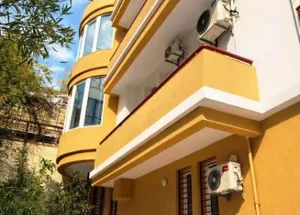 Urgently For sale 8-room house on Saburtalo, in Tbilisi