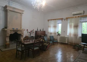 Продается 680 м² офис в Кутаиси