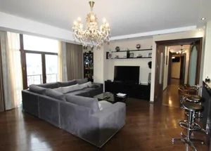 Urgently For rent 3-room apartment in Avlabari, in Tbilisi