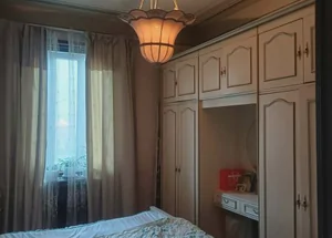 იყიდება ხუთ ოთახიანი ბინა წყალტუბოში