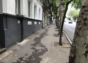 Сдается 97 м² торговая площадь в Чугурети, в Тбилиси