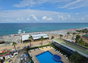 Urgently For sale 2-room apartment in Batumi