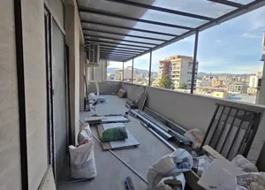 იყიდება ოთხ ოთახიანი ბინა ვაკეში, თბილისში
