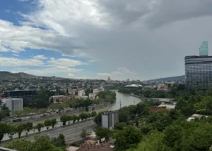 For sale 5-room apartment on Vera, in Tbilisi