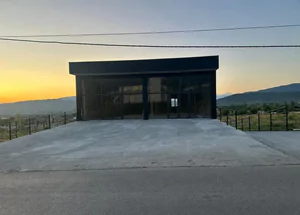 For rent 500 m² Building in Saguramo