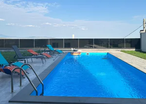 Urgently For sale 5-room house in Tkhinvali, in Tbilisi