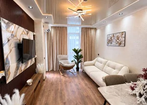 Urgently For sale 2-room apartment in Batumi
